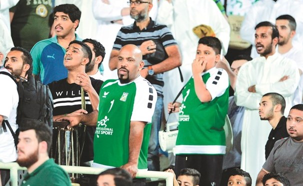 جمهور العربي خرج غاضبا بعد المباراة 	(الأزرق.كوم)﻿