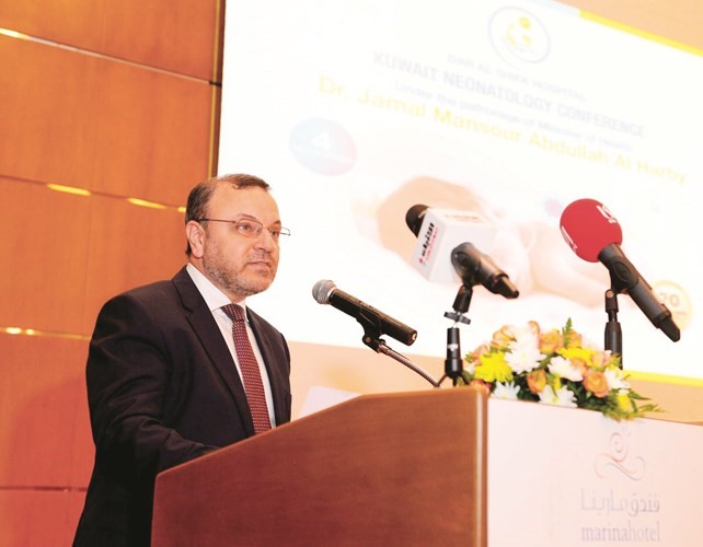أحمد نصر الله ﻿