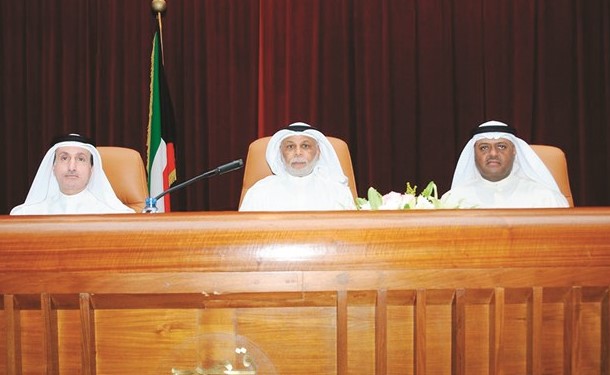 المستشار يوسف المطاوعة مترئسا الاجتماع﻿