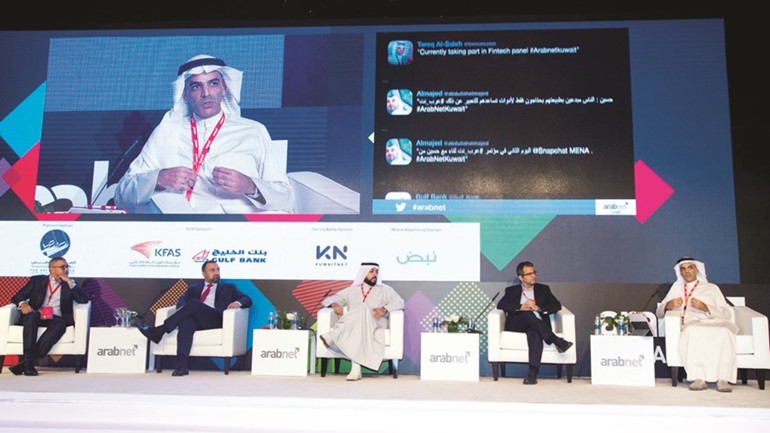  طارق الصالح متحدثا في الحلقة النقاشية الخاصة بالاتجاهات الحديثة والابتكار﻿