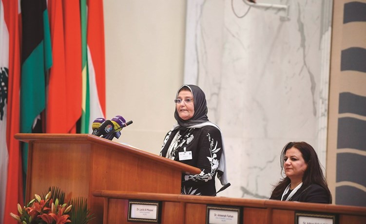 د. فايزة الخرافي تلقي كلمتها ﻿