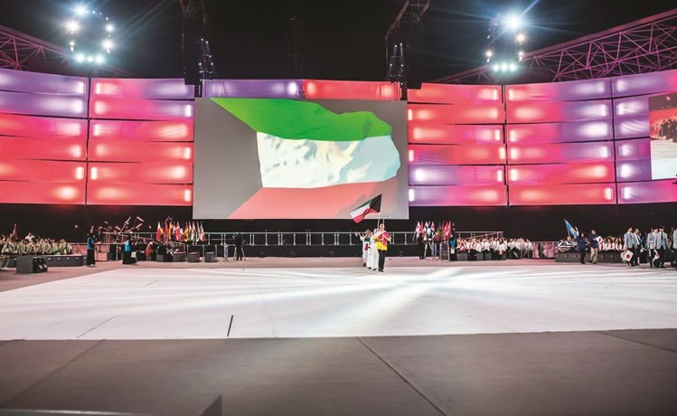 علم الكويت في سماء أبو ظبي﻿