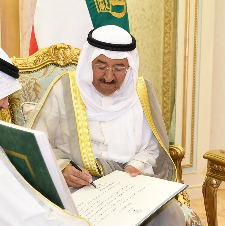 التصويت على طرح الثقة بالعبدالله أول نوفمبر
