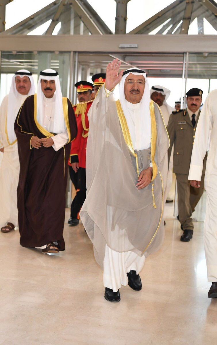 صاحب السمو الأمير الشيخ صباح الأحمد لدى وصوله إلى مجلس الأمة