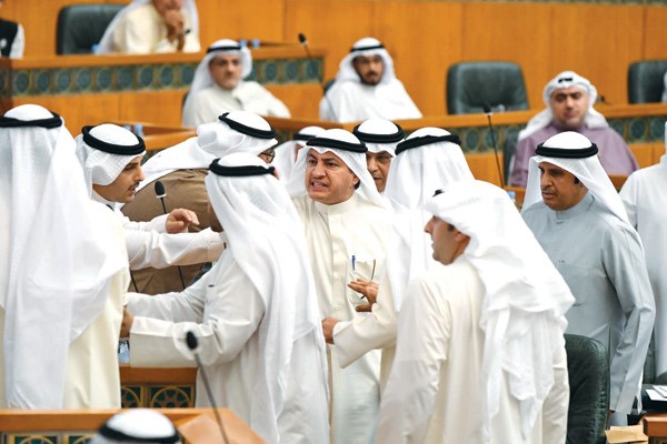 عسكر العنزي مدافعا عن الجراح
