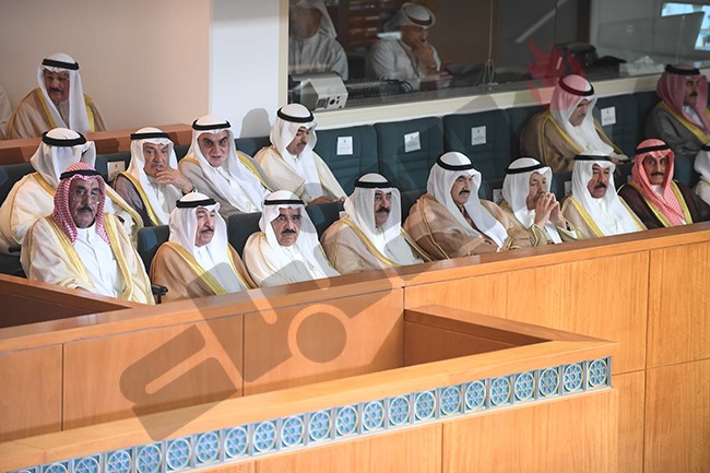 كبار الشيوخ والحضور اثناء افتتاح دور الانعقاد﻿