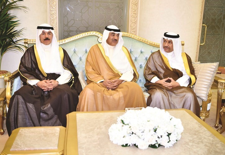 سمو الشيخ جابر المبارك والشيخ صباح الخالد والشيخ محمد الخالد﻿