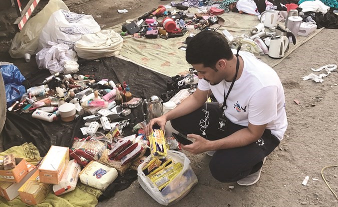 محمد الظفيري وضبط مواد غذائية منتهية الصلاحية ﻿