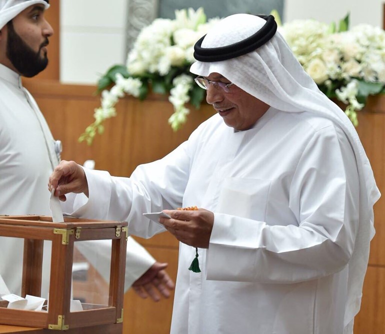 مجلس الأمة يختار أعضاء لجانه الدائمة بين الانتخاب والتزكية