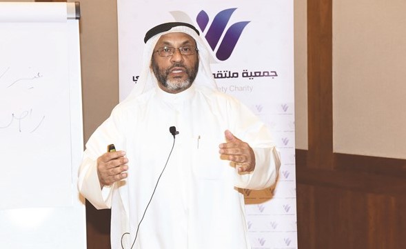 عبدالله الحيدر متحدثا﻿
