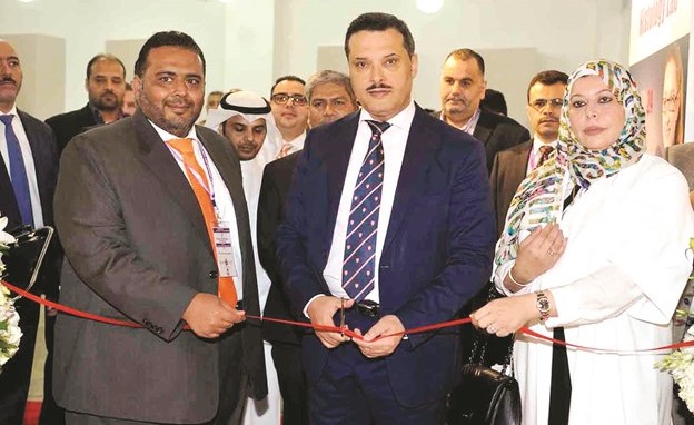 د. جمال الحربي مدشنا شبكة الكويت الوطنية لتقنية (ديجيتال باثولوجي) بمختبرات الوزارة ﻿