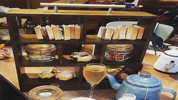 هذه أغرب أساليب تقديم الوجبات في المطاعم