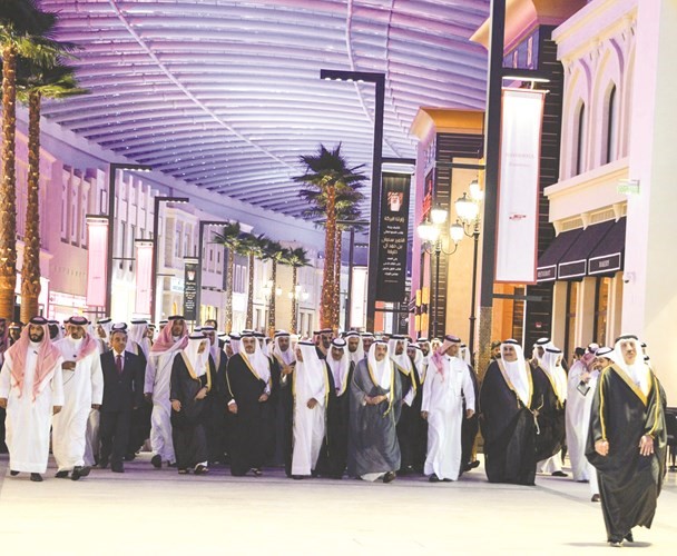 جولة داخل الأفنيوز - البحرين ﻿