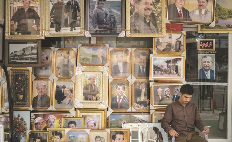 متجر في اربيل يبيع صورا بينها صورة مسعود بارزاني	(أ.پ)﻿