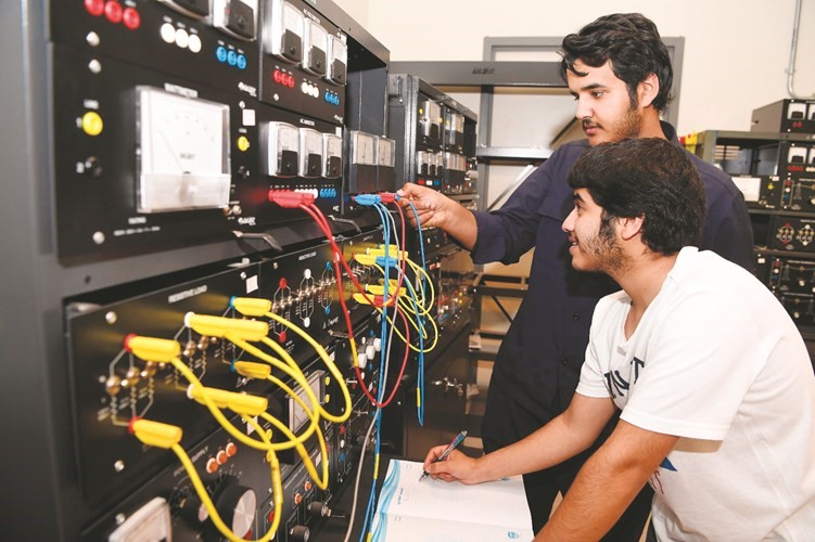 تدريبات عملية حديثة للطلبة﻿