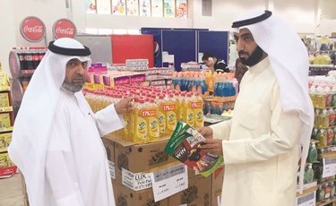 سلطان العتيبي لدى افتتاح مهرجان تحطيم الأسعار﻿