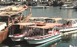 طراريد ولنجات النزهة والسياحة تزدحم في نقعة الشملان﻿