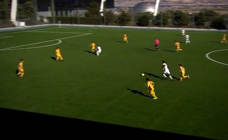 بالفيديو.. نجل زيدان يًسجل من صاروخية بعيدة