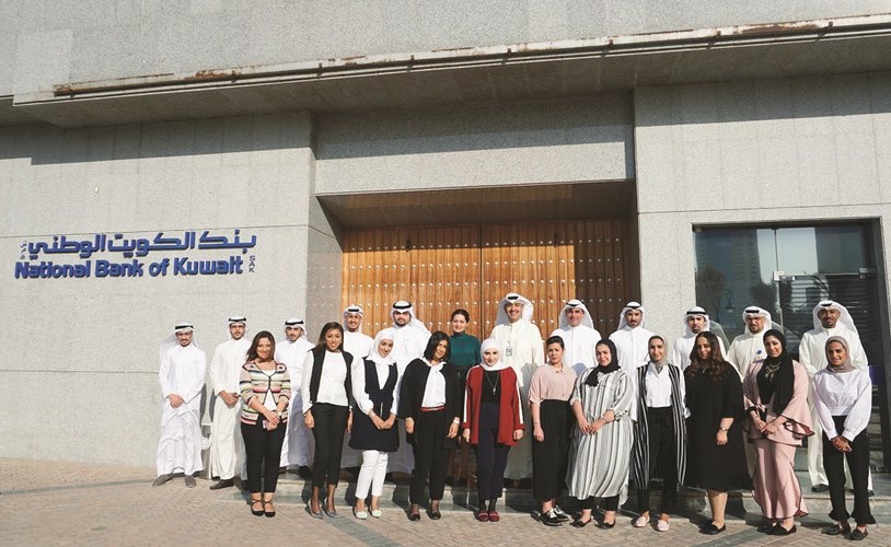 الدفعة الرابعة عشرة من متدربي برنامج الشباب﻿