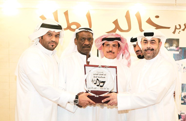 تكريم الملا بعد العطاء الكبير في مسيرته الفنية﻿