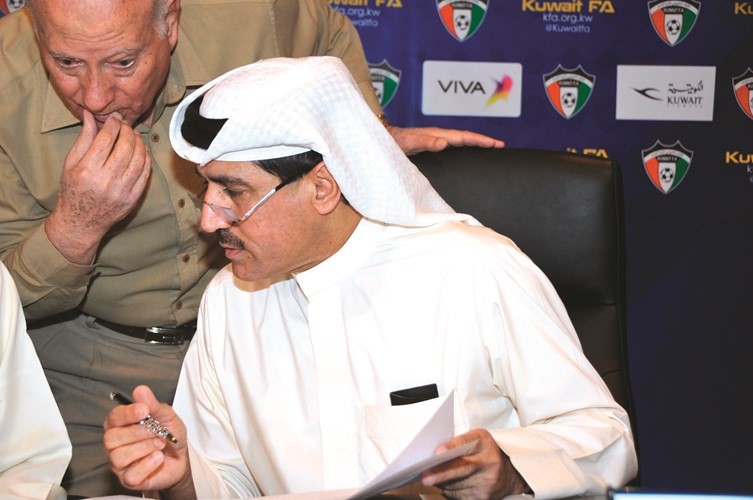 د.محمد خليل اجاد في ادارة الانتخابات ﻿