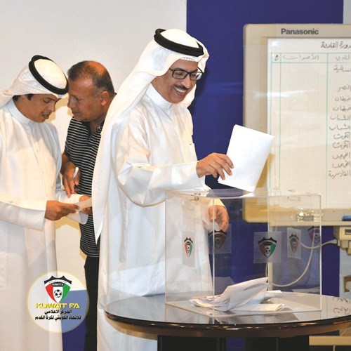ورئيس نادي الجهراء دهام الشمري﻿