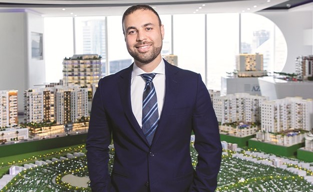 فرهاد عزيزي﻿