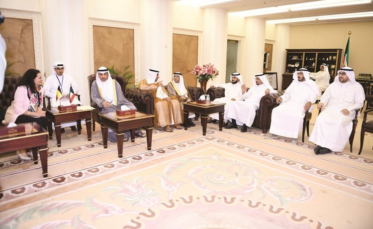 رئيس مجلس الأمة مرزوق الغانم خلال مباحثاته مع رئيسة مجلس الشيوخ البلجيكي﻿