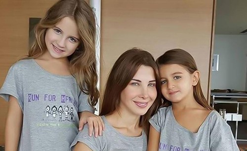 بالفيديو.. مي العيدان ووعد تسخران من نانسي عجرم وابنتها.. ووعد تبرر