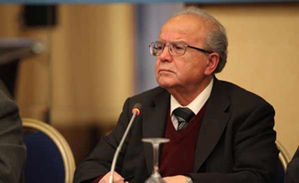 الخبير الدستوري شفيق المصري: عندما يتبلغ رئيس الجمهورية استقالة رئيس الحكومة تصبح حكمية وفقاً للمادة 69