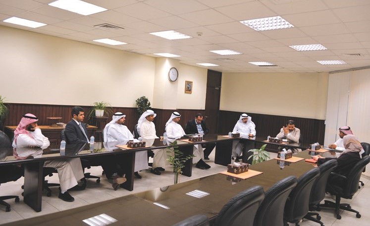 عميد كلية الهندسة التقى أعضاء هيئة التدريس الجدد
