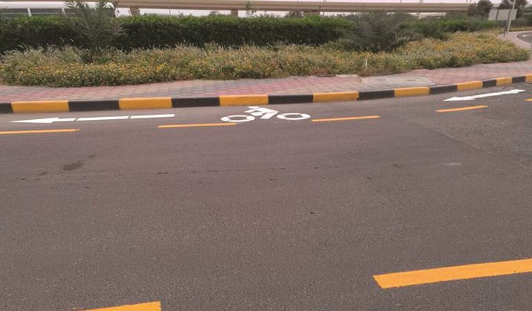 م.الخالدي: حريصون على تطوير ورفع كفاءة شبكة الطرق داخل الجامعة