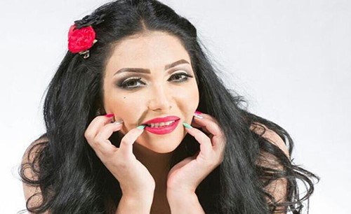 بالفيديو.. مراهق سعودي يعرض نفسه للتبنّي ومونيا الكويتية تُعلن رغبتها "بلا قيد أو شرط"