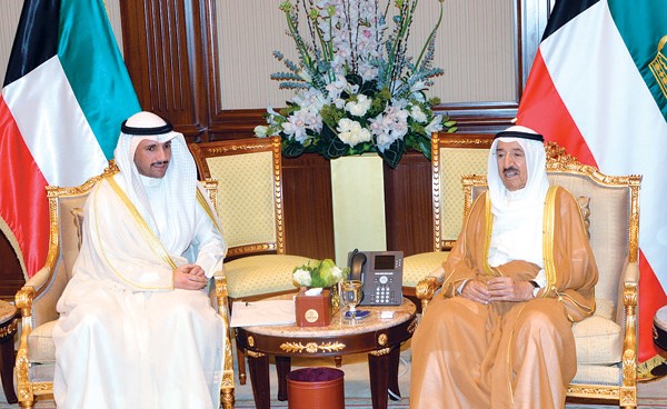 صاحب السمو الأمير الشيخ صباح الأحمد مستقبلا رئيس مجلس الأمة مرزوق الغانم	