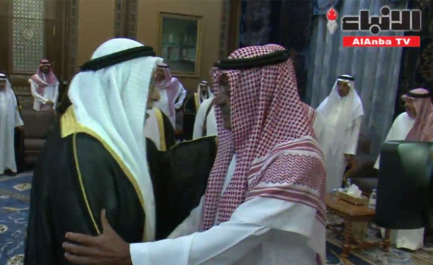 بالفيديو..  مبعوث الأمير إلى السعودية للتعزية بوفاة نائب أمير عسير