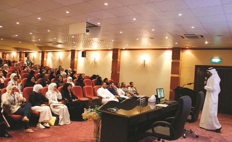 عبدالرحمن البداح متحدثا ﻿