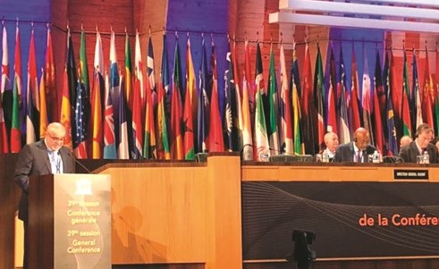 د.علي الكندري متحدثا خلال المؤتمر﻿