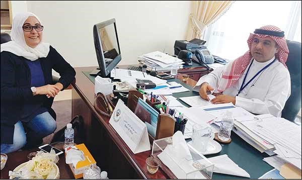  د.بدر الرفاعي متحدثا للزميلة بشرى شعبان
