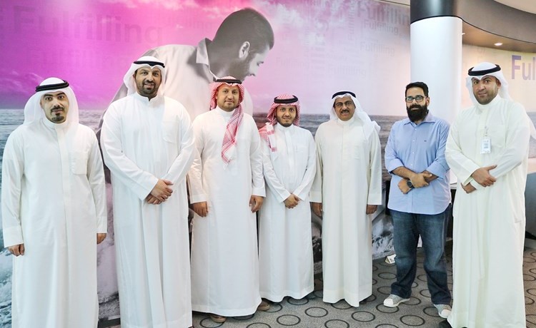 العسعوسي متوسطا فريق عمل الشركتين﻿