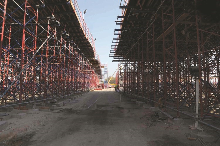 الاعمال تسير على قدم وساق﻿