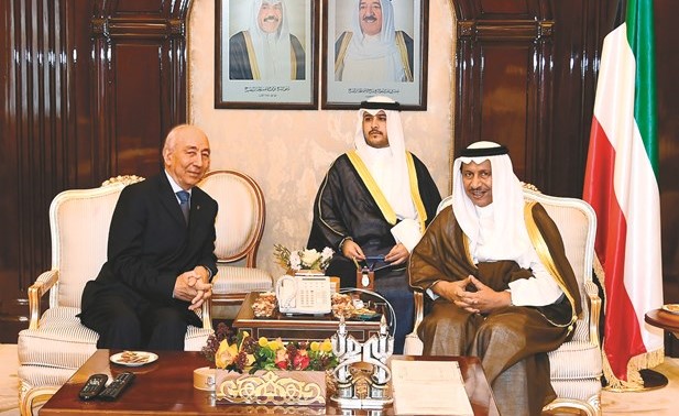 سمو الشيخ جابر المبارك مستقبلا رئيس المجلس الأعلى للحسابات المغربي إدريس جطو﻿