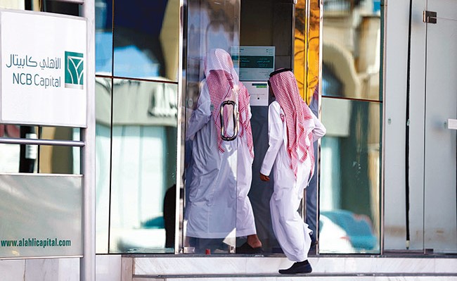 بالفيديو.. حالات احتجاز جديدة.. وسعوديون يرحبون بالحملة على الفساد