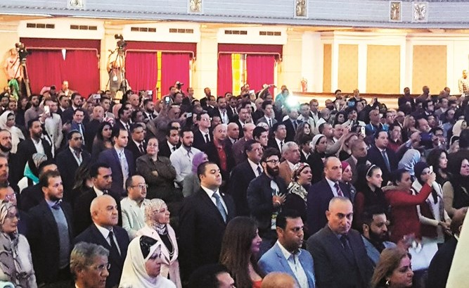 حضور كبير لمتابعة انشطة المونديال﻿