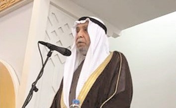 د.خالد المذكور ملقيا خطبة الجمعة﻿