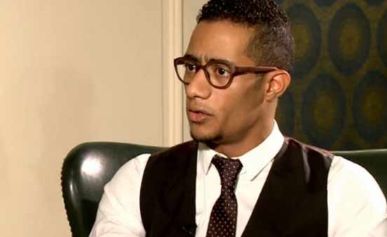 محمد رمضان يعنف أحد معجبيه ويطالبه بالتحدث عن أحمد السقا بطريقة لائقة