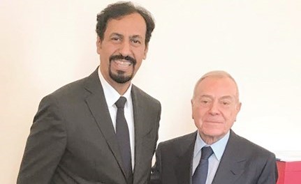الشيخ علي الخالد مع القيادي السياسي المخضرم بحزب هيا إيطاليا جاني ليتا﻿