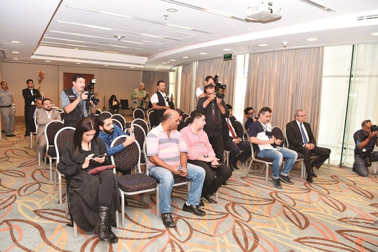 الحضور الإعلامي في المؤتمر في قاعة الشامية القديمة ﻿