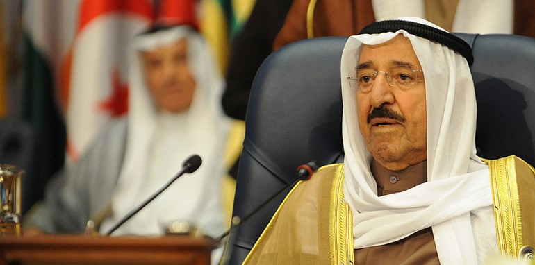 أمير البلاد يعزي الرئيس العراقي بضاحيا زلزال محافظة السليمانية