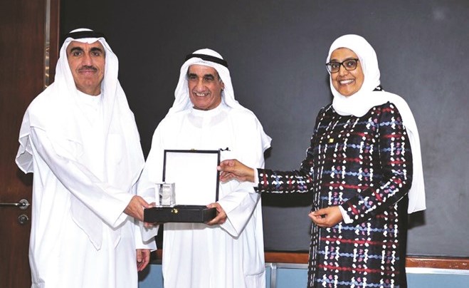 حسين الأنصاري وعبدالعزيز المشاري وآمال اليحيى ﻿