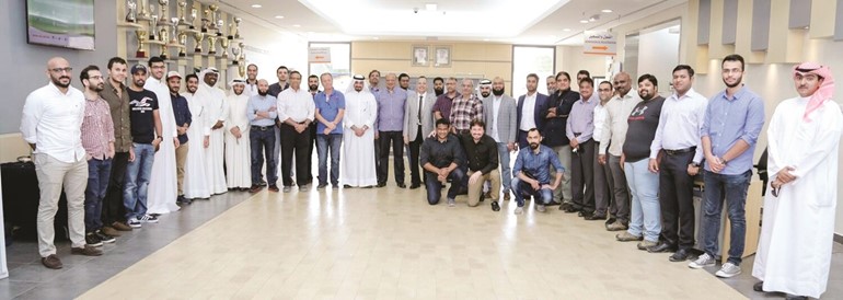 المشاركون في الدورة﻿